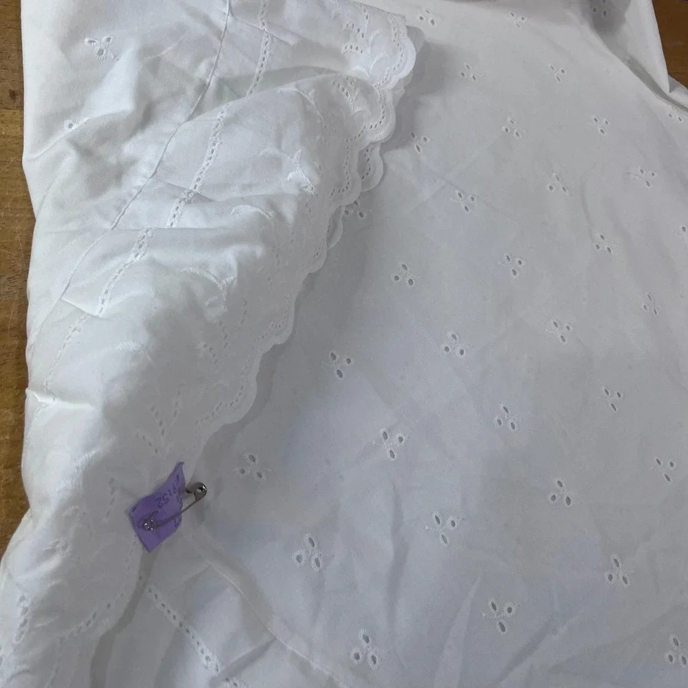 N/A vtg white